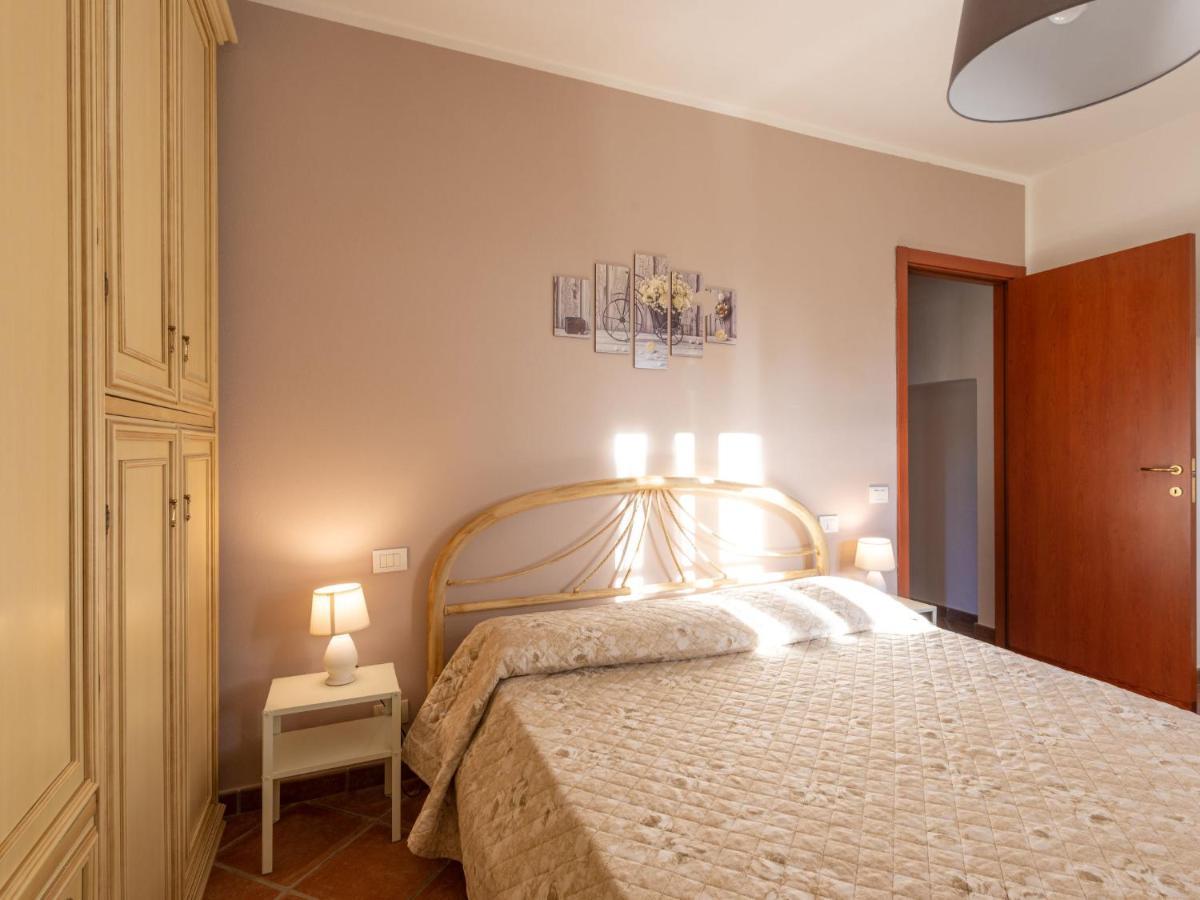 Apartment Benedetta By Interhome Кастільйоне-делла-Пеская Екстер'єр фото