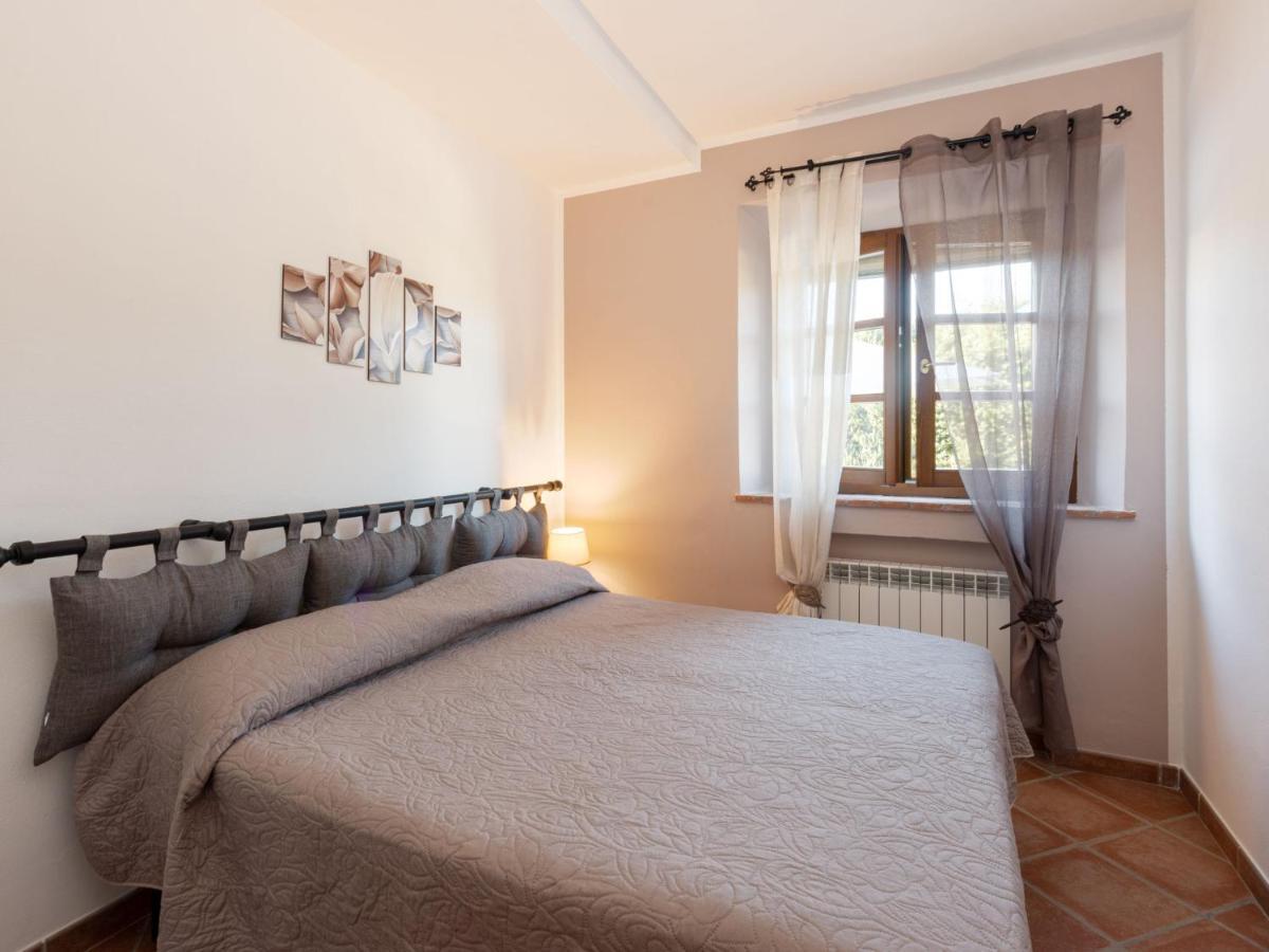 Apartment Benedetta By Interhome Кастільйоне-делла-Пеская Екстер'єр фото